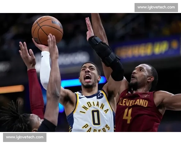 特纳客场首局再开轰，费城人 1-0 领先