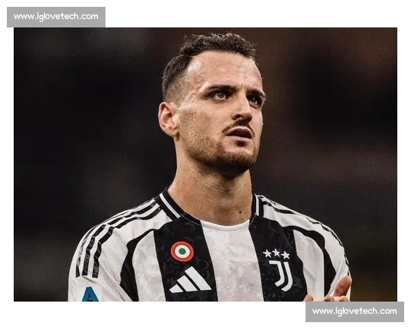 都体：尤文为避亏损欲租售道格拉斯 - 路易斯，强制买断条款锁定未来